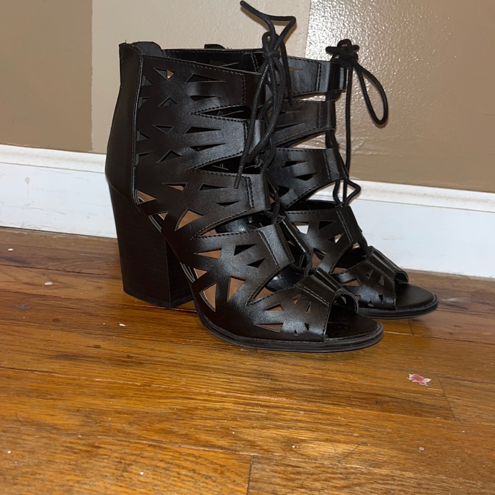 Womens size 8 lace up black heel peep toe sandals